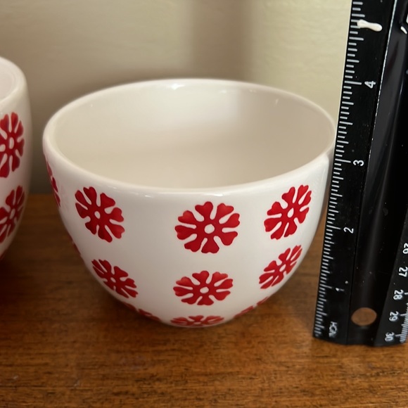 Crate & Barrel Nesting Bowl Set - Picture 6 of 6